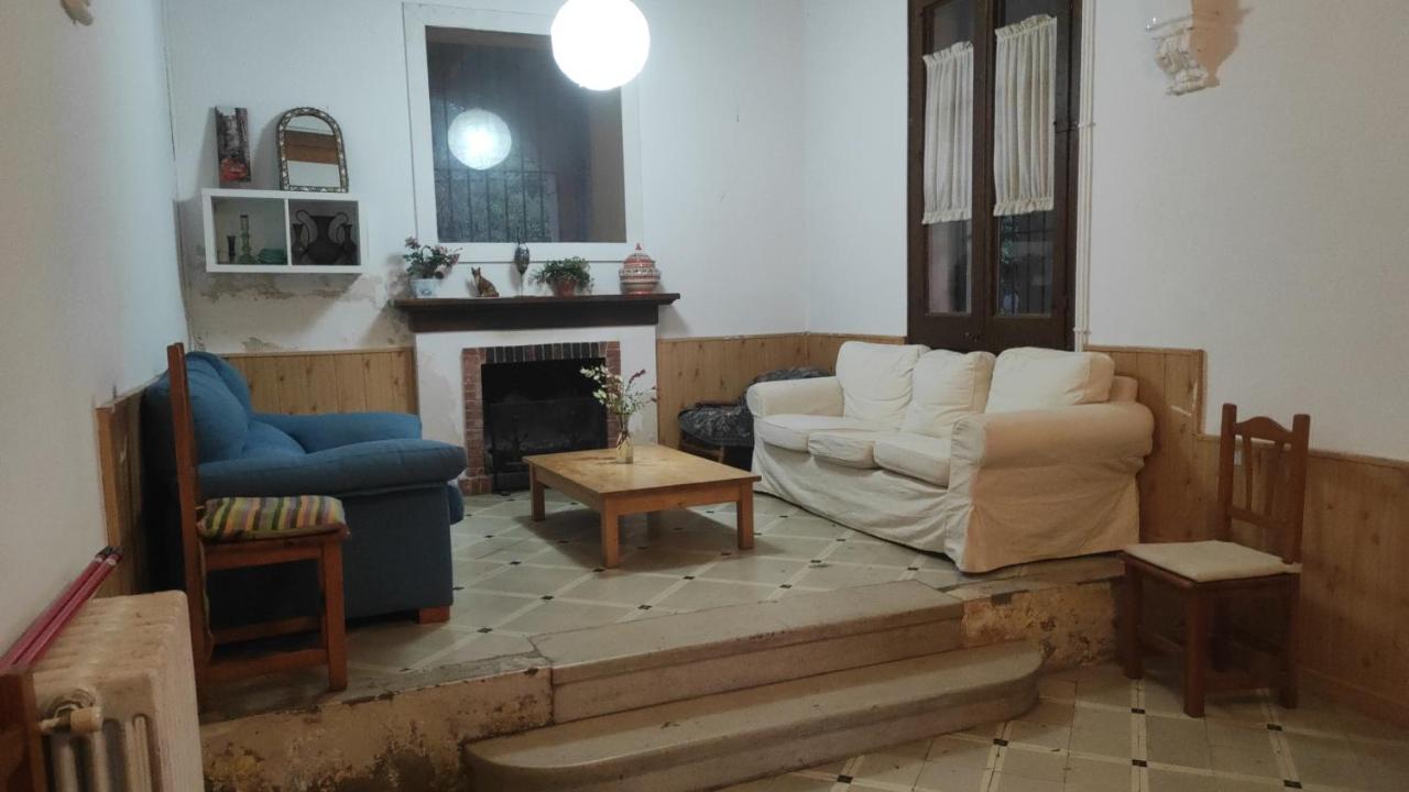 Can Rabassa Hostel บัญโรมานัส ภายนอก รูปภาพ